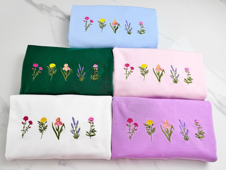 Wildflower Embroidered Sweatshirt, Pinky Flower Embroidered Hoodie, Bachelorette Day Outfit, Cute Embroidered Flower Crew Neck Sweatshirt